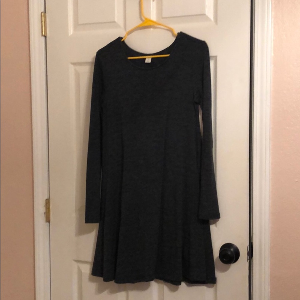 Gray long sleeve dress